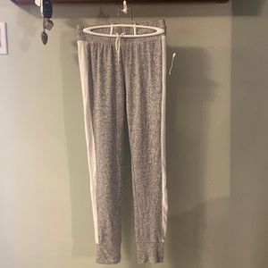 NWT Gray Old Navy sweatpants with white stripe
